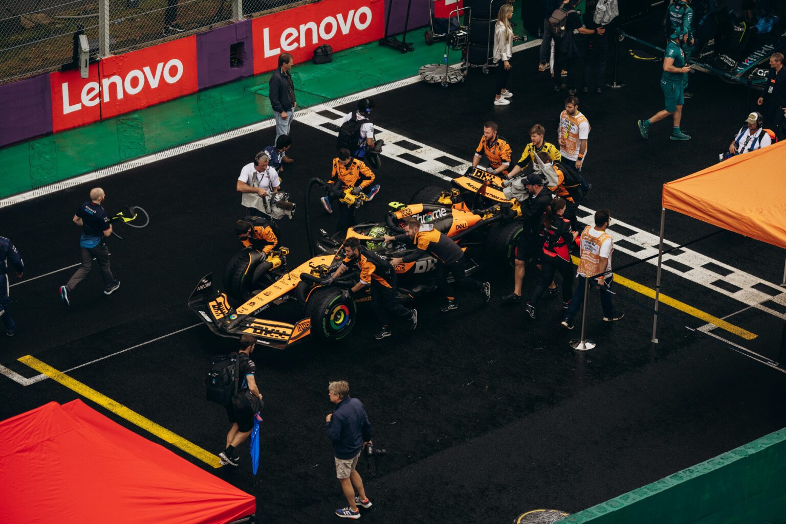 pexels-jonathanborba-29320671